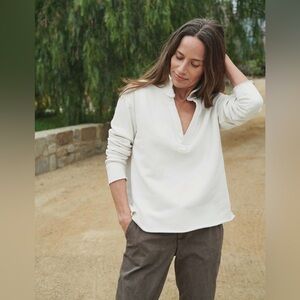 Frank & Eileen Triple Fleece Patrick Popover Henley in Vintage White Size M